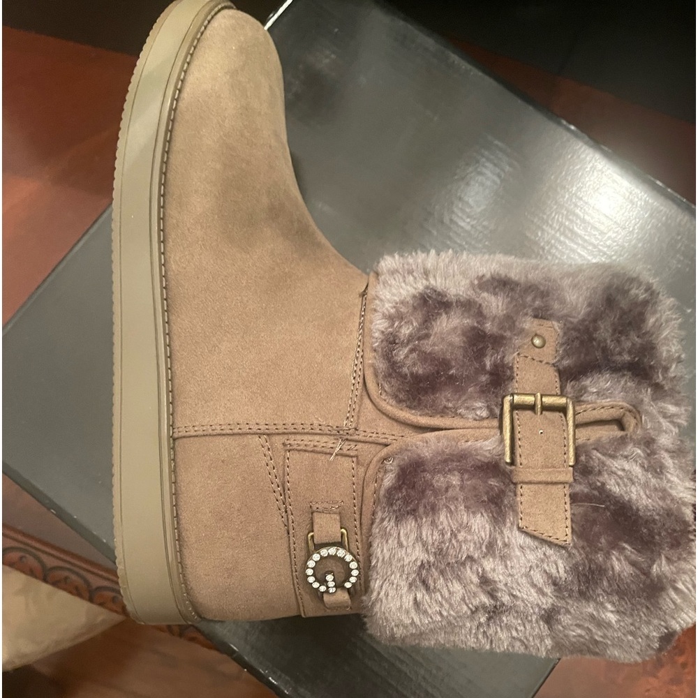 Guess booties - Picture 2 of 4
